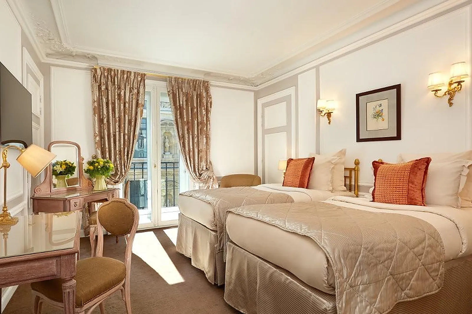 Lieux événementiels, HOTEL REGINA LOUVRE