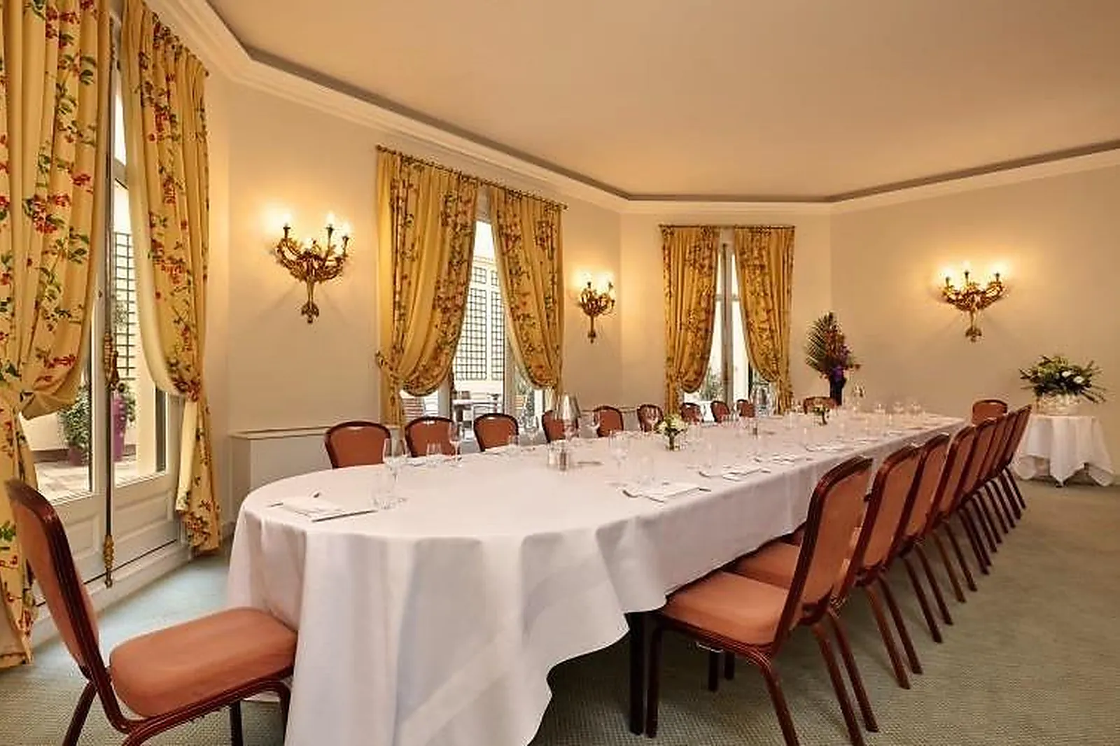 Lieux événementiels, HOTEL REGINA LOUVRE