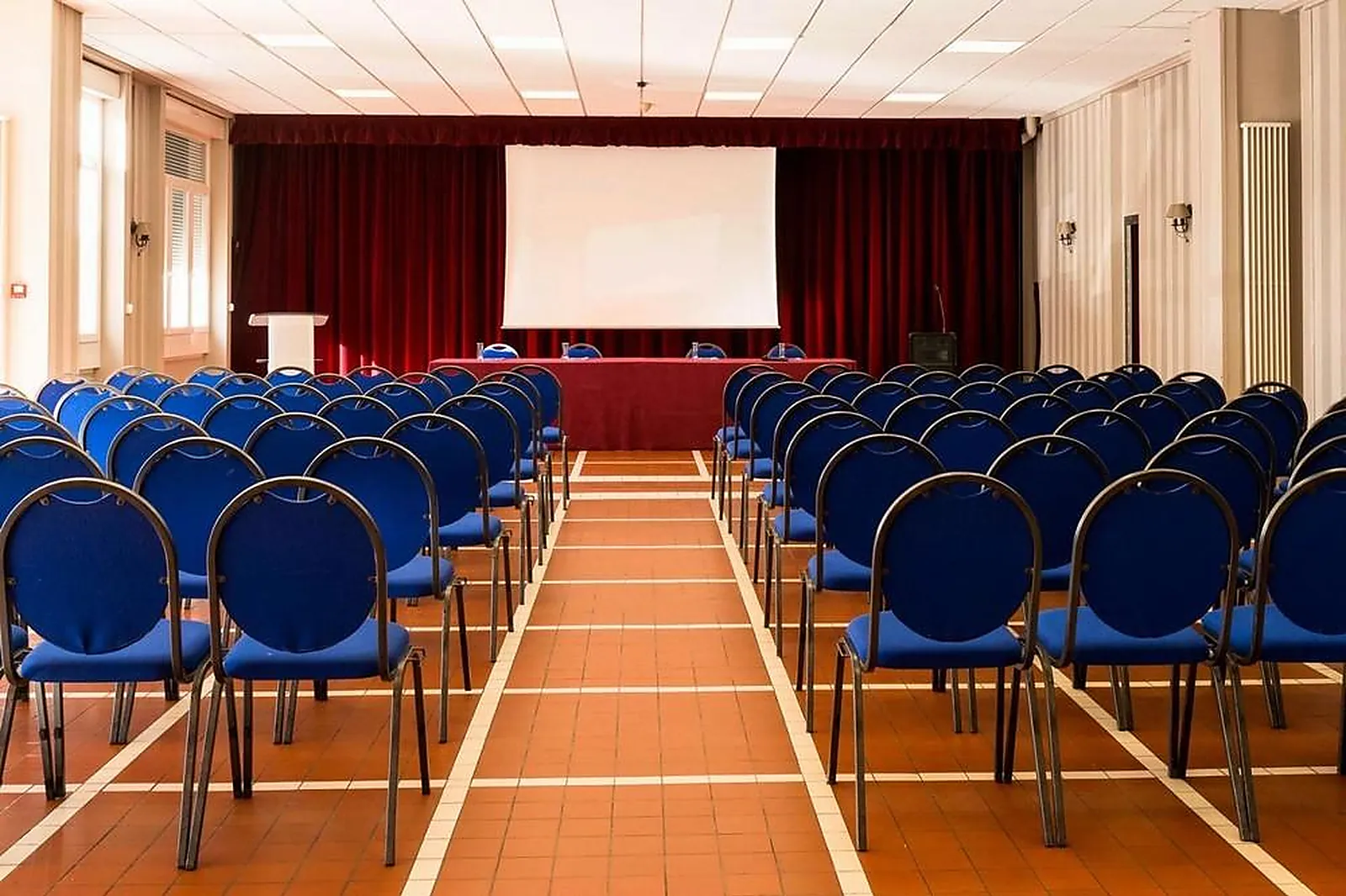 Lieux événementiels, HOTEL REGINA ET SPA