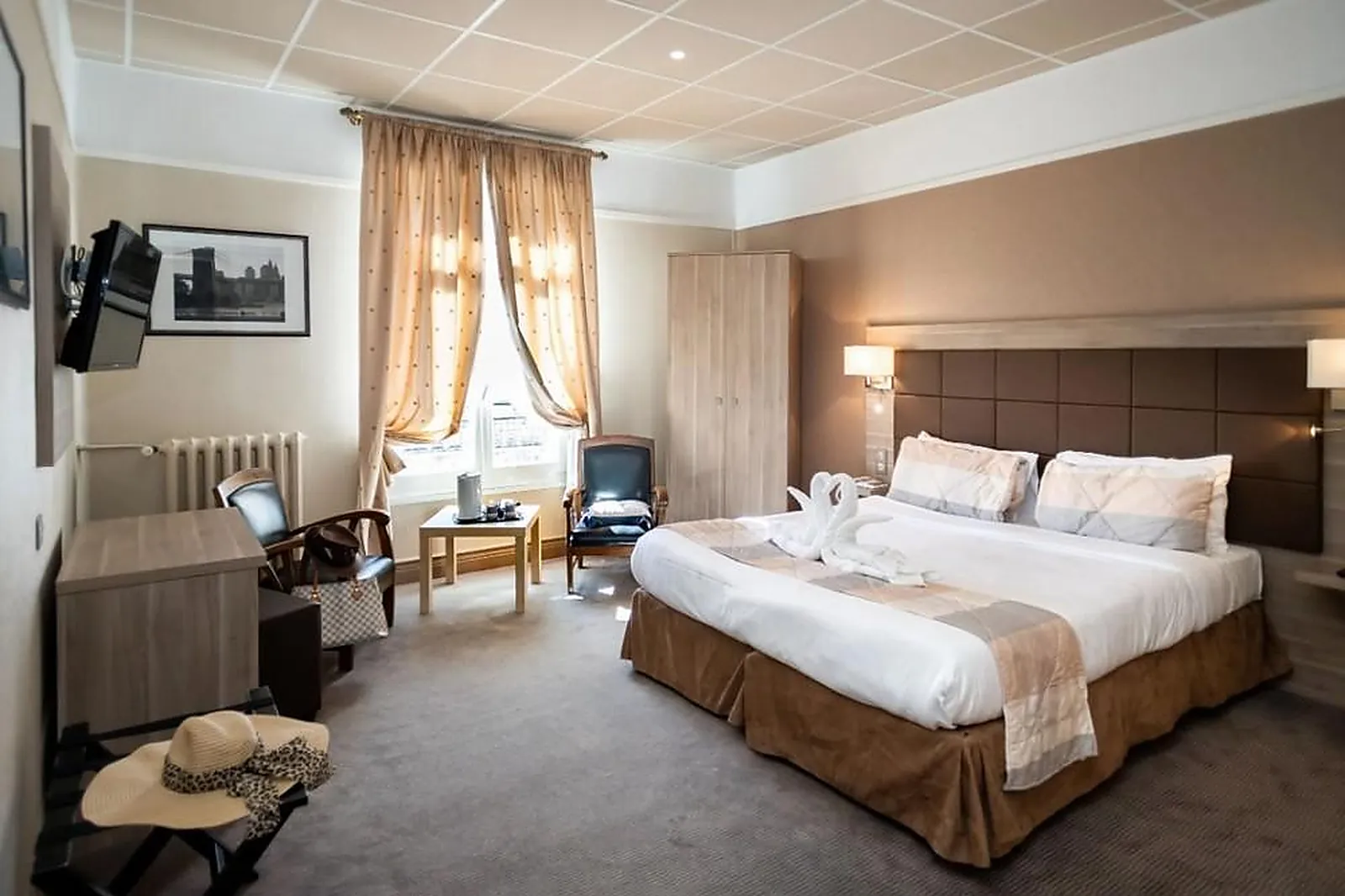 Lieux événementiels, HOTEL REGINA ET SPA