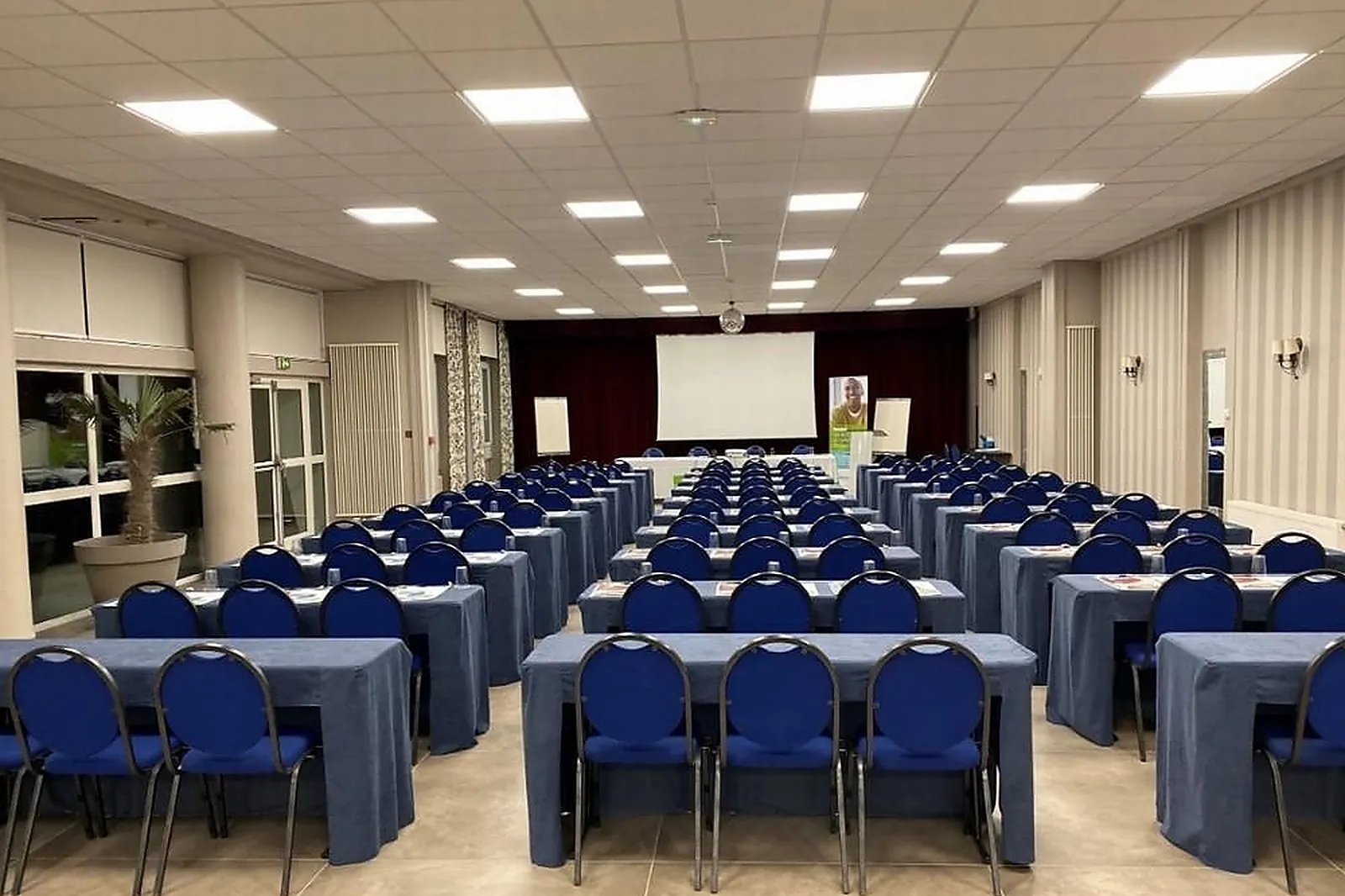 Lieux événementiels, HOTEL REGINA ET SPA