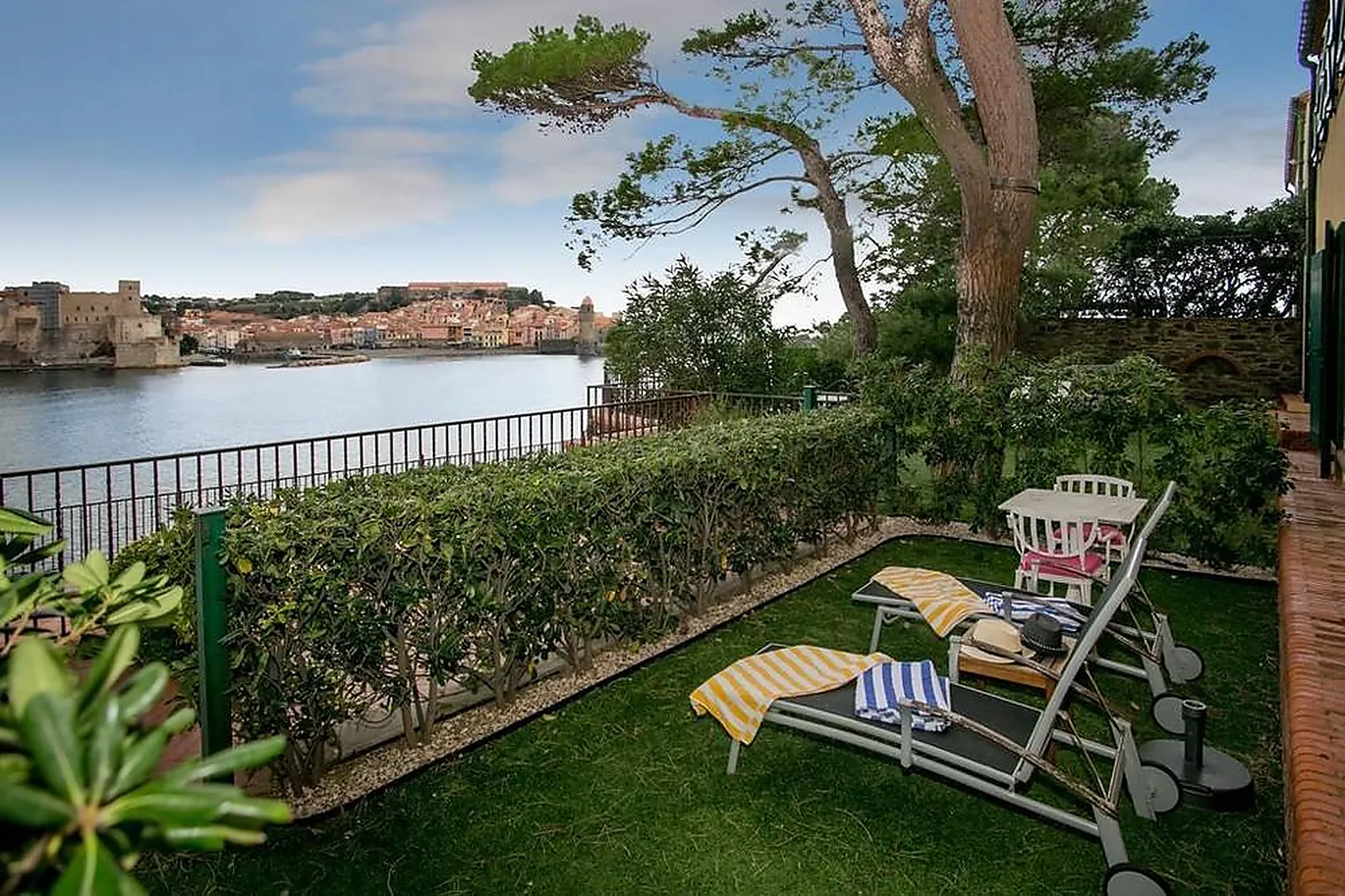 Lieux événementiels, HÔTEL RELAIS DES TROIS MAS RESTAURANT LA BALETTE