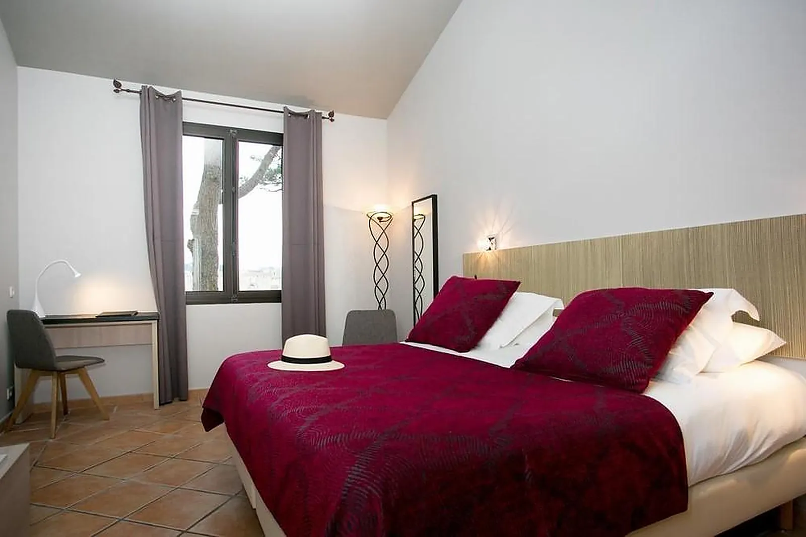 Lieux événementiels, HÔTEL RELAIS DES TROIS MAS RESTAURANT LA BALETTE