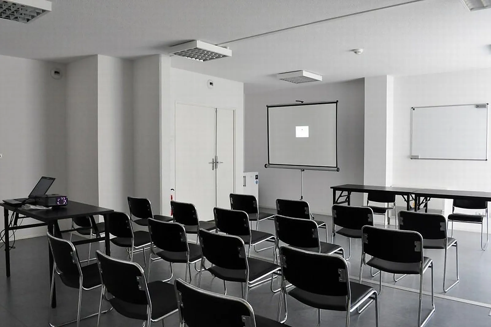 Lieux événementiels, HÔTEL  RÉSIDENCE ALEZAN