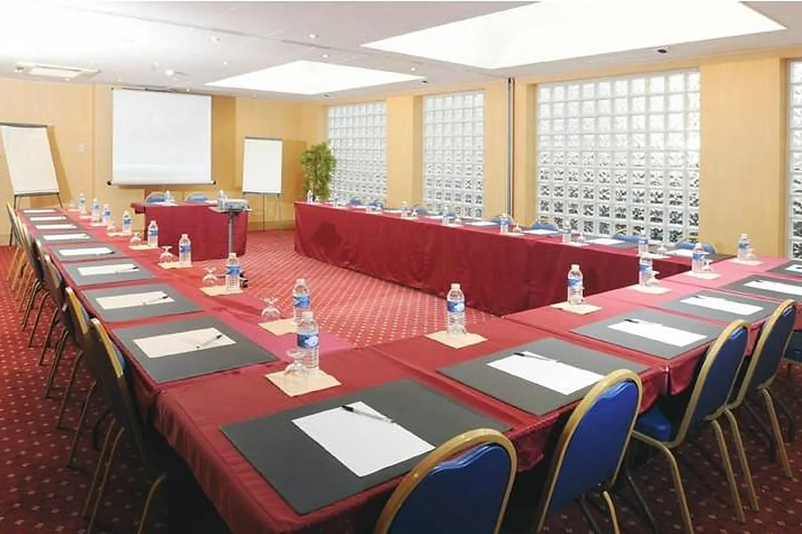 Lieux événementiels, HÔTEL RÉSIDENCE EUROPE