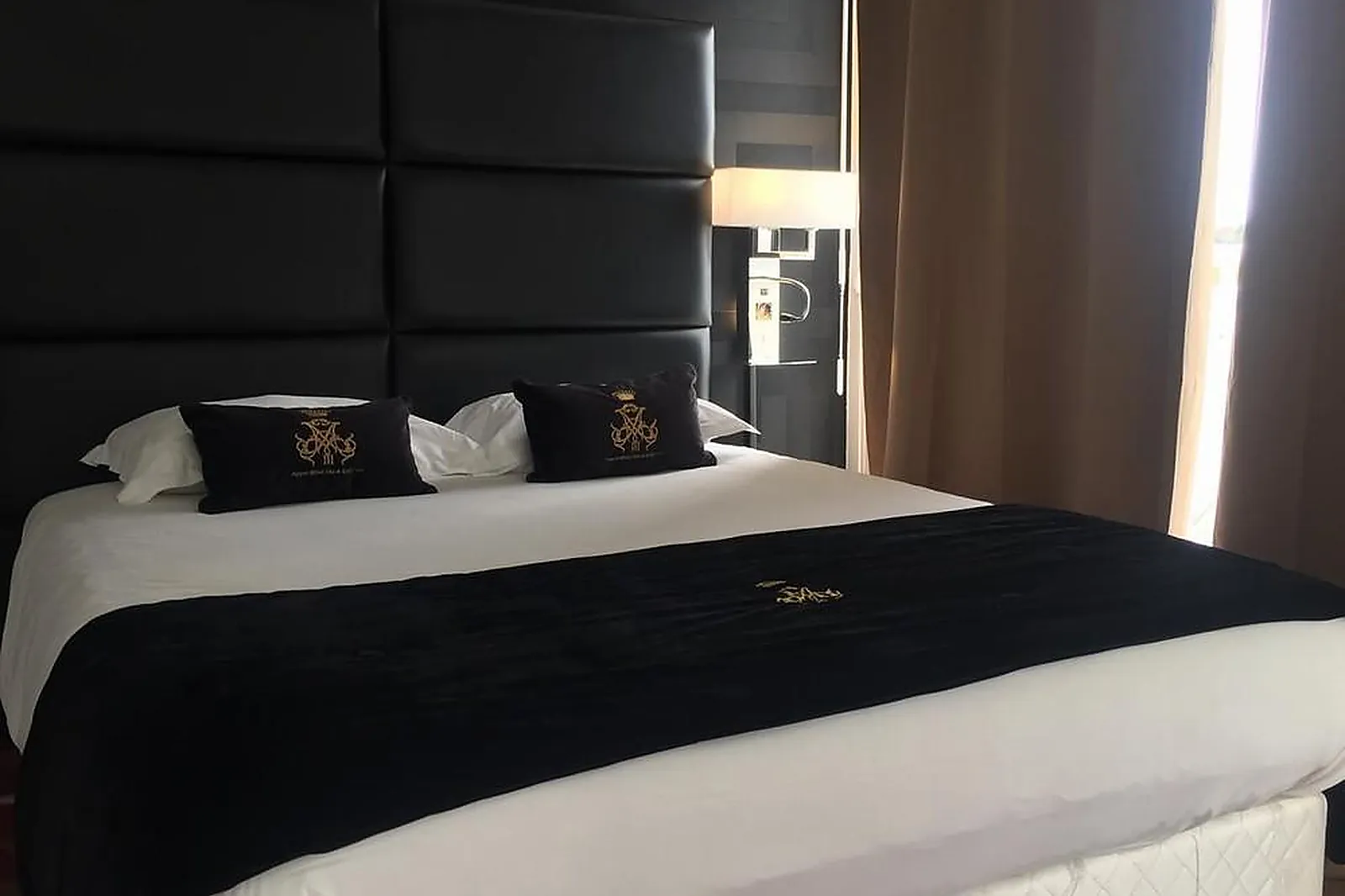 Lieux événementiels, HÔTEL RÉSIDENCE LE TRIANON