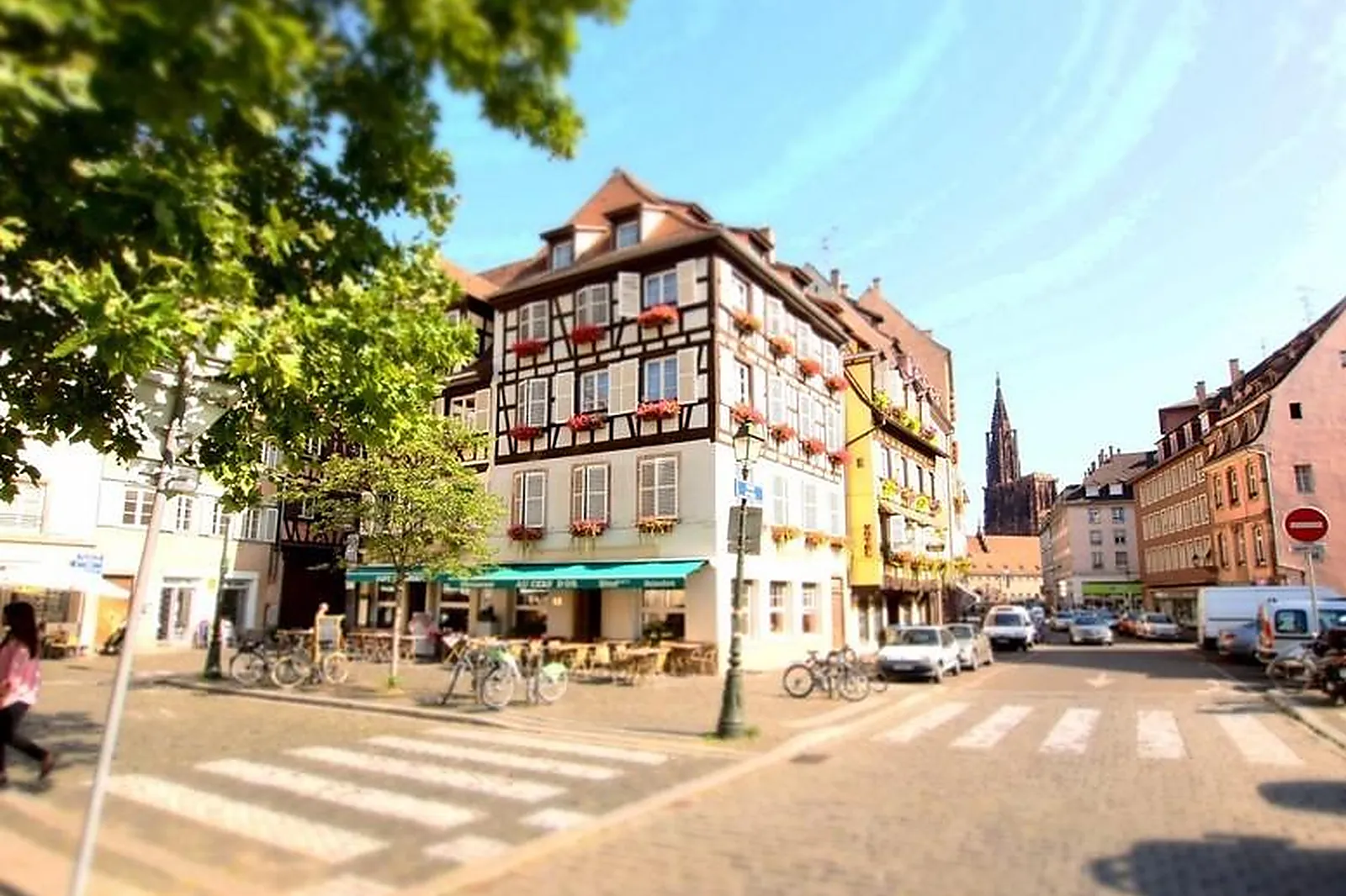 Lieux événementiels, HOTEL RESTAURANT AU CERF D'OR