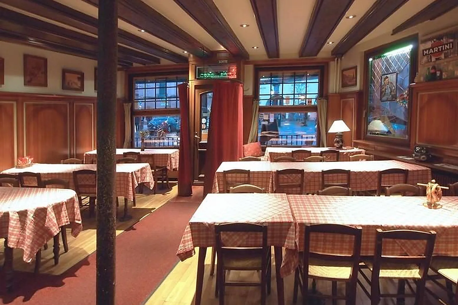 Lieux événementiels, HOTEL RESTAURANT AU CERF D'OR