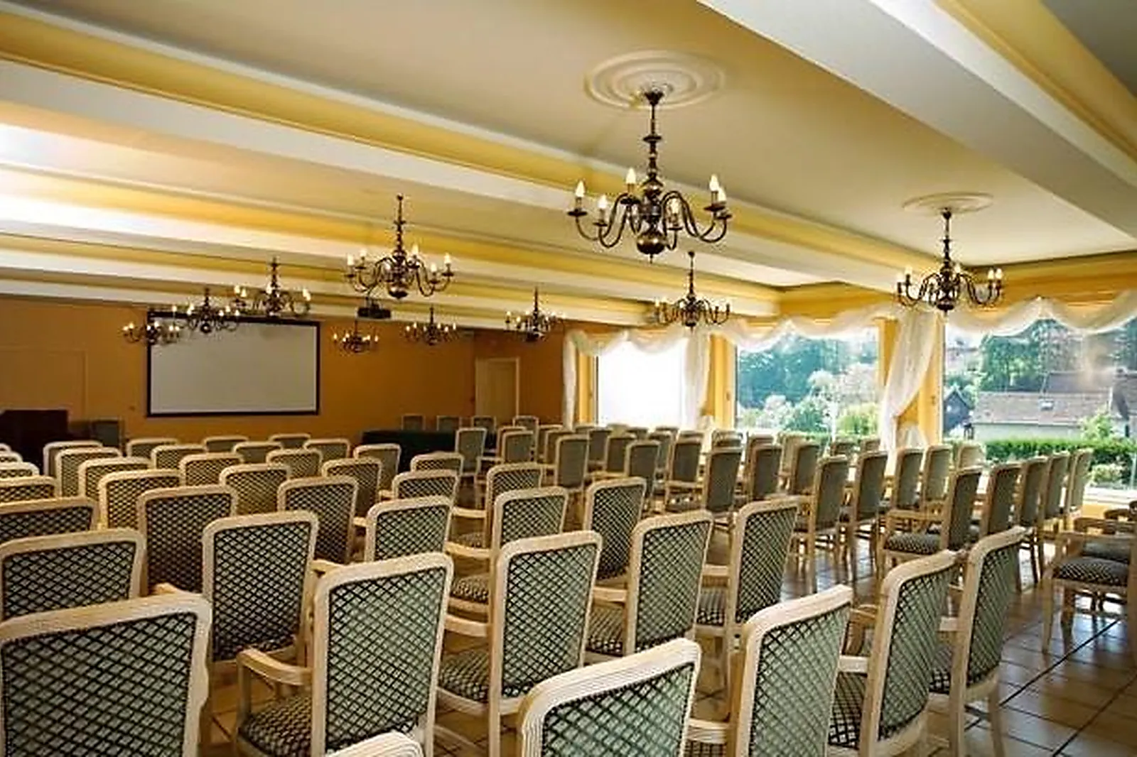 Lieux événementiels, HOTEL RESTAURANT DES VOSGES