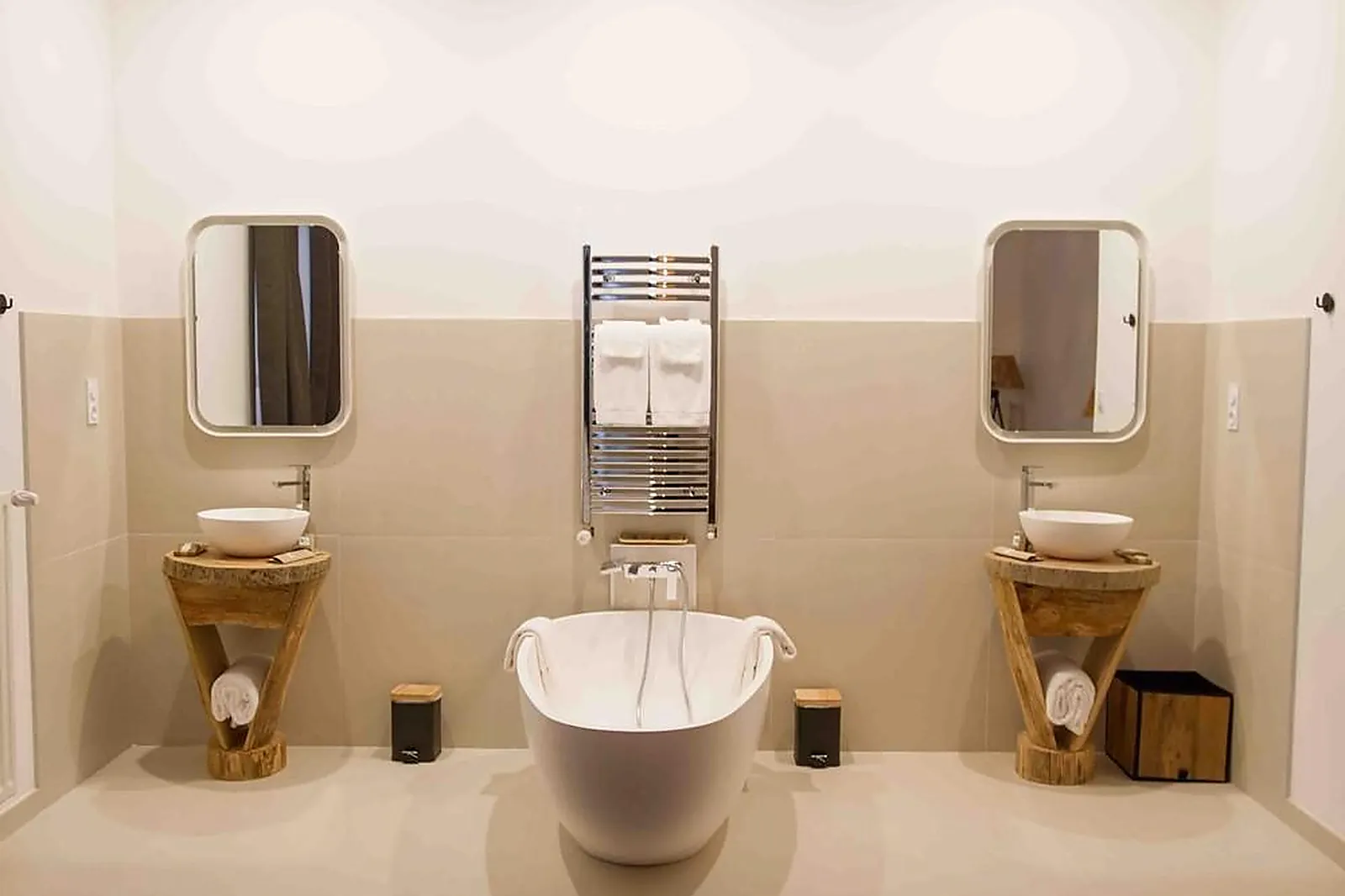 Lieux événementiels, HOTEL RESTAURANT ECLOSION