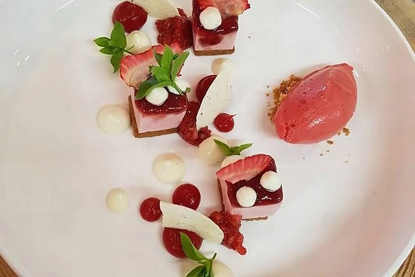 Lieux événementiels, HOTEL RESTAURANT ECLOSION