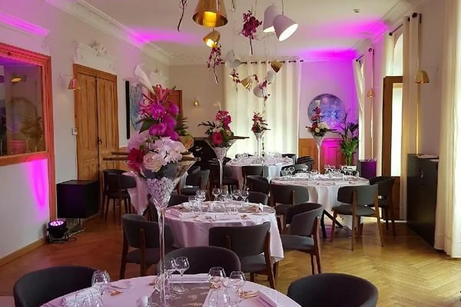 Lieux événementiels, HOTEL RESTAURANT ECLOSION