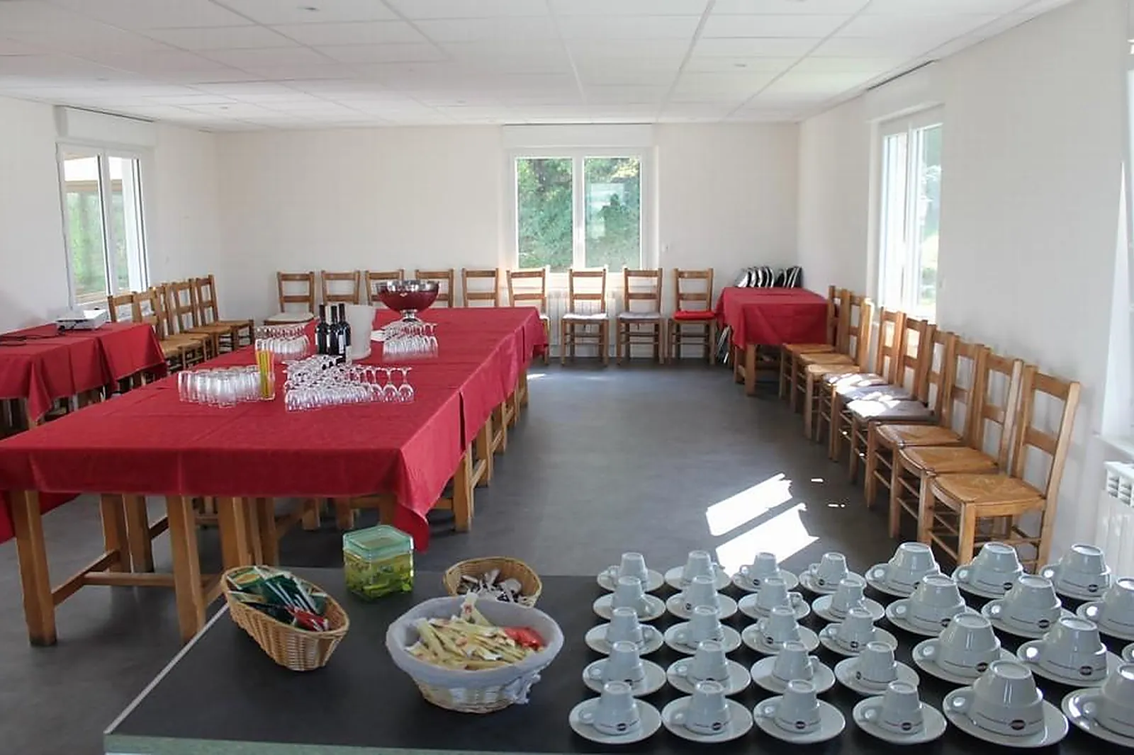 Lieux événementiels, HÔTEL RESTAURANT EOLIENNE