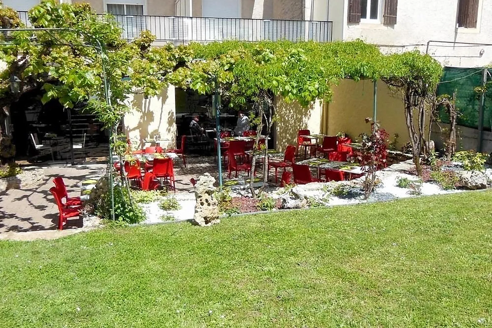 Lieux événementiels, HÔTEL RESTAURANT HENRY II