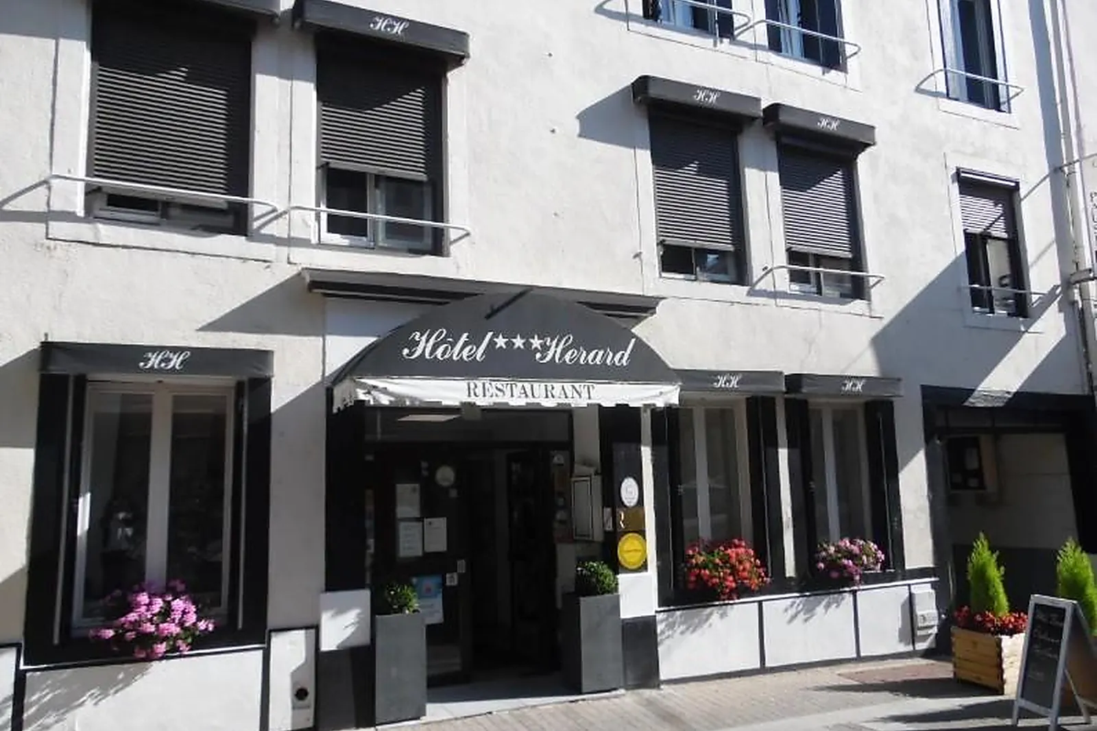 Lieux événementiels, HÔTEL RESTAURANT HERARD