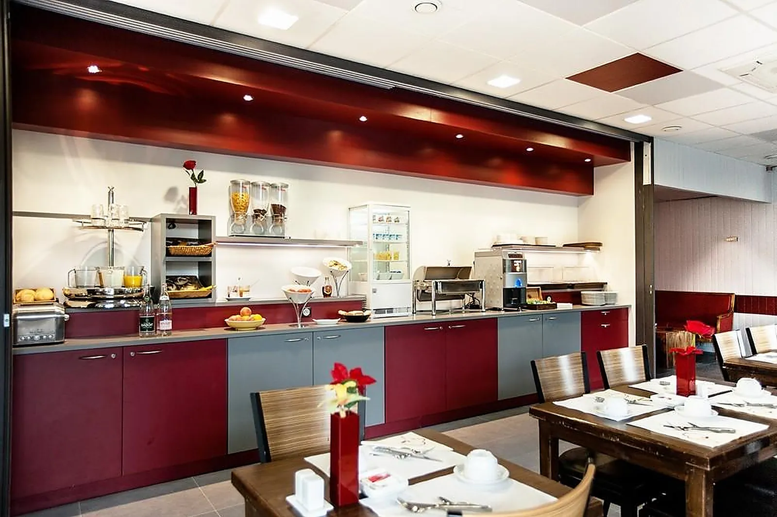 Lieux événementiels, HOTEL-RESTAURANT L'AMANDIER