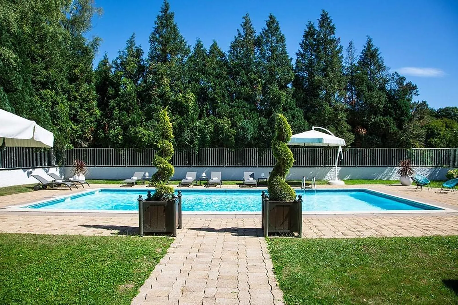 Lieux événementiels, HÔTEL RESTAURANT LA CHAUMIÈRE