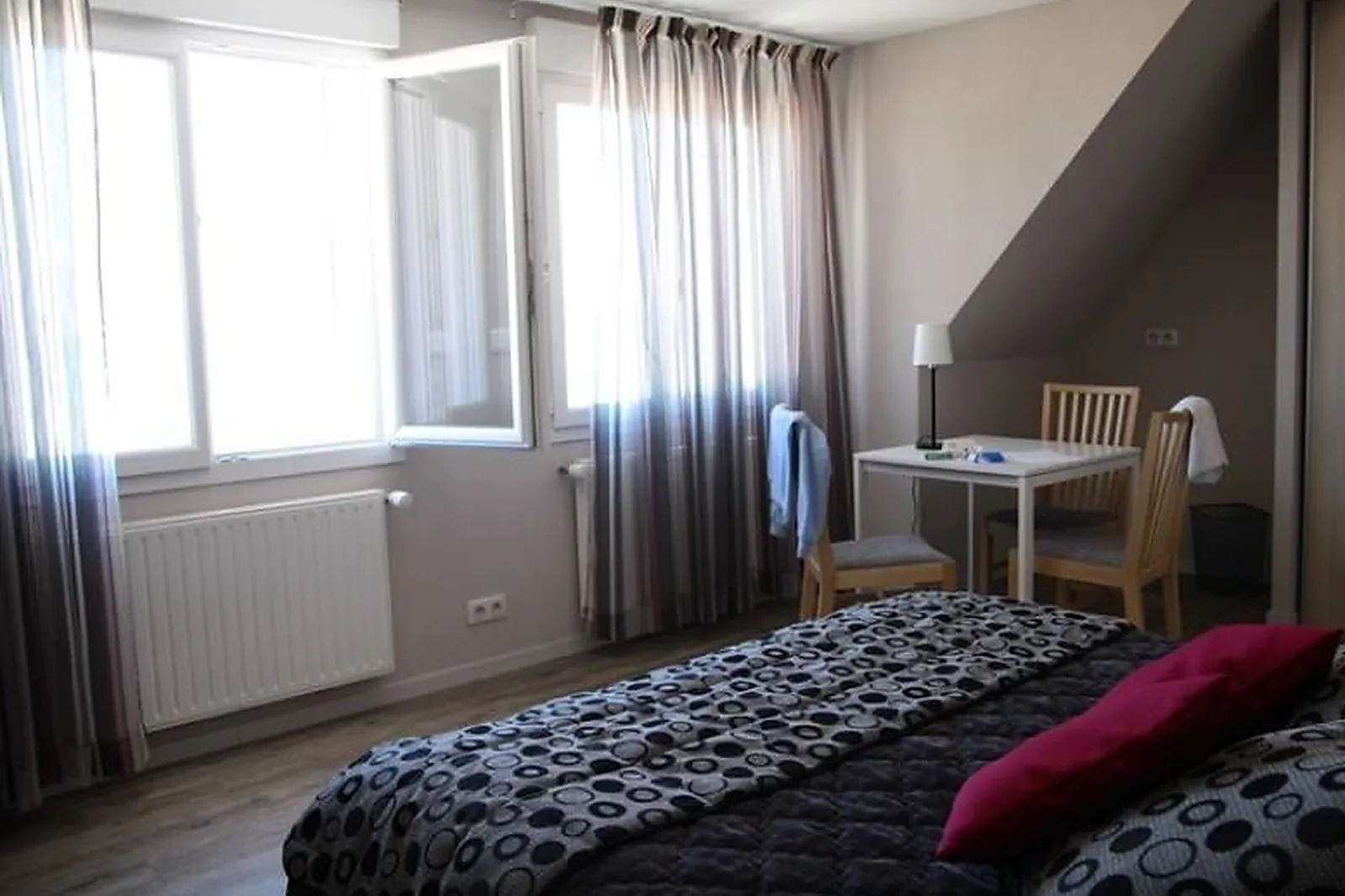 Lieux événementiels, HÔTEL RESTAURANT LA CRÉMAILLERE