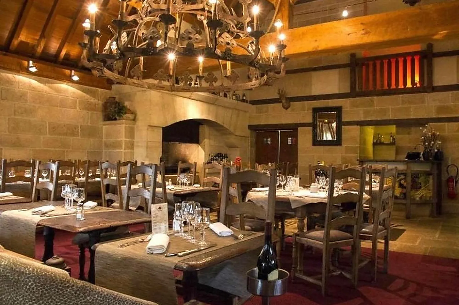 Lieux événementiels, HÔTEL RESTAURANT LA FLAMBEE