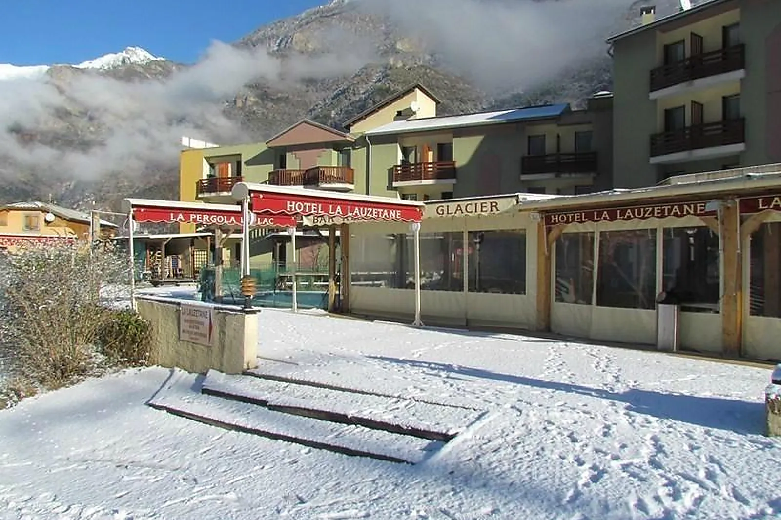 Lieux événementiels, HOTEL-RESTAURANT LA LAUZETANE