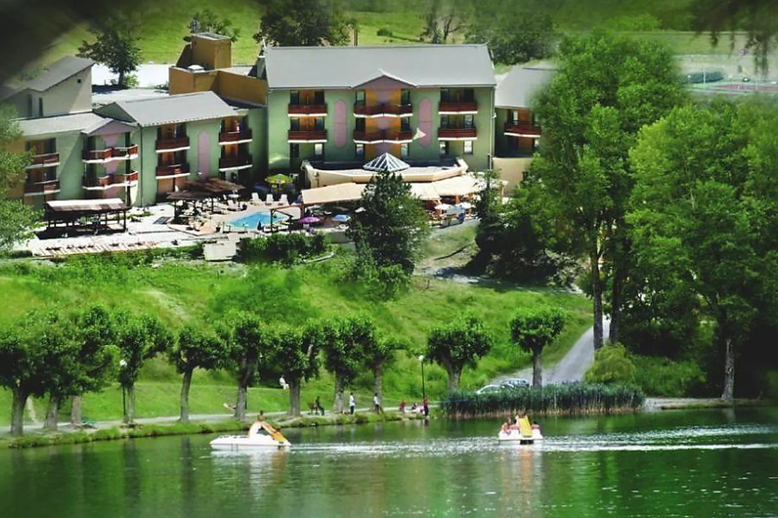 Lieux événementiels, HOTEL-RESTAURANT LA LAUZETANE