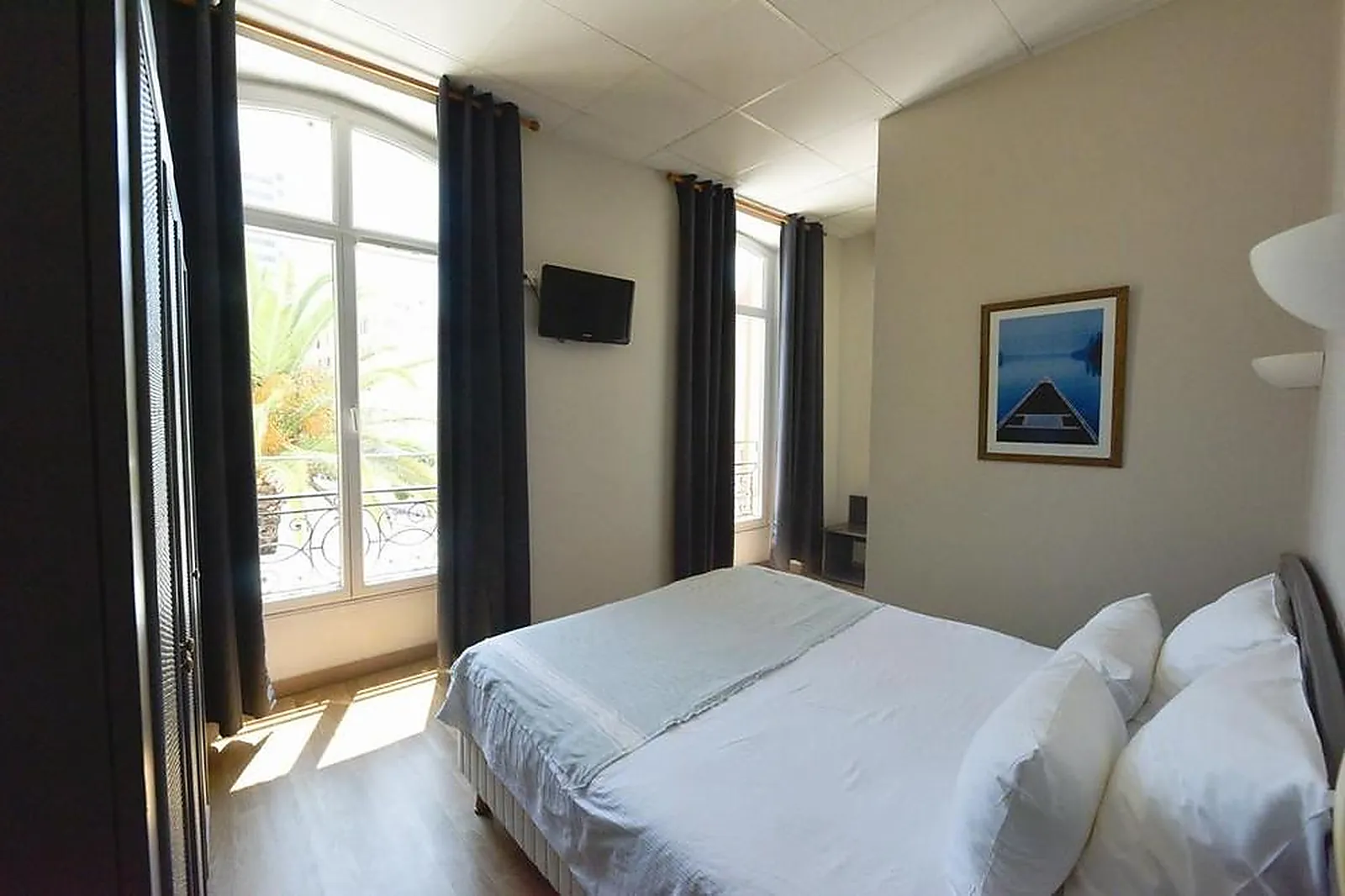 Lieux événementiels, HOTEL RESTAURANT LA VILLA ARENA