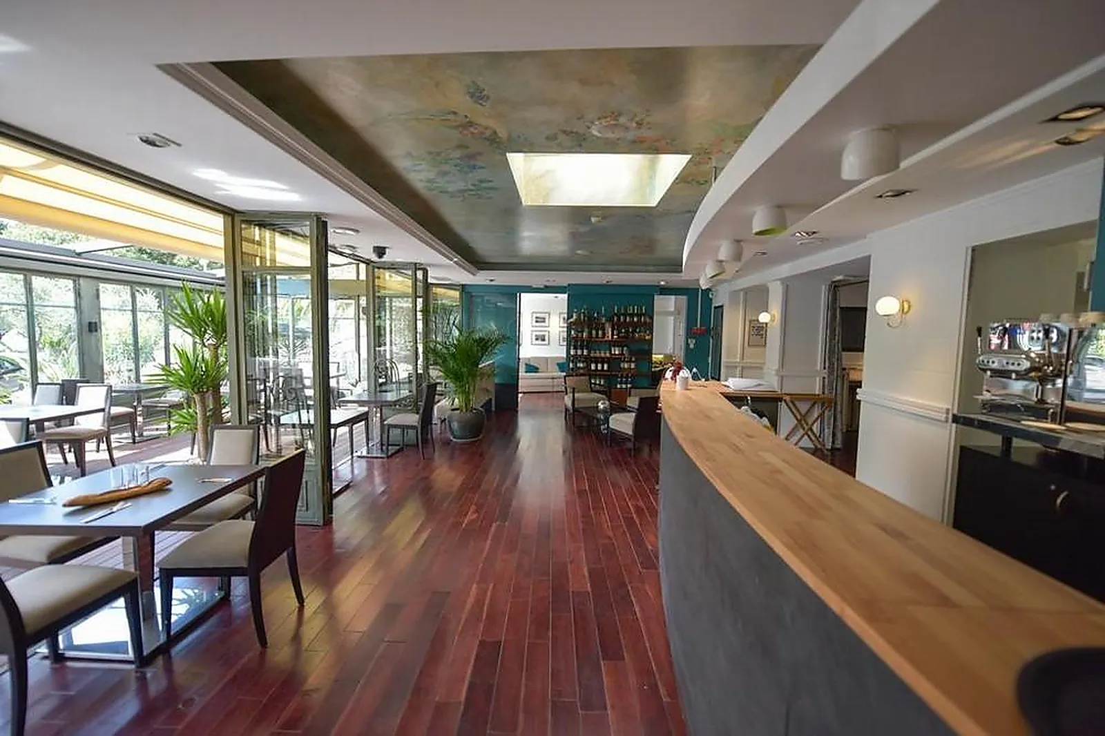 Lieux événementiels, HOTEL RESTAURANT LA VILLA ARENA