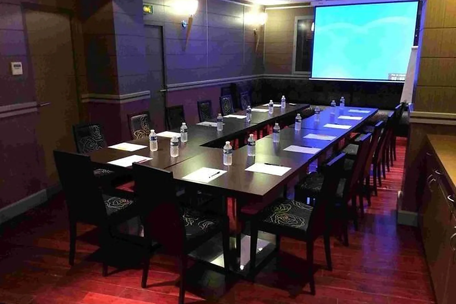 Lieux événementiels, HOTEL RESTAURANT LA VILLA ARENA