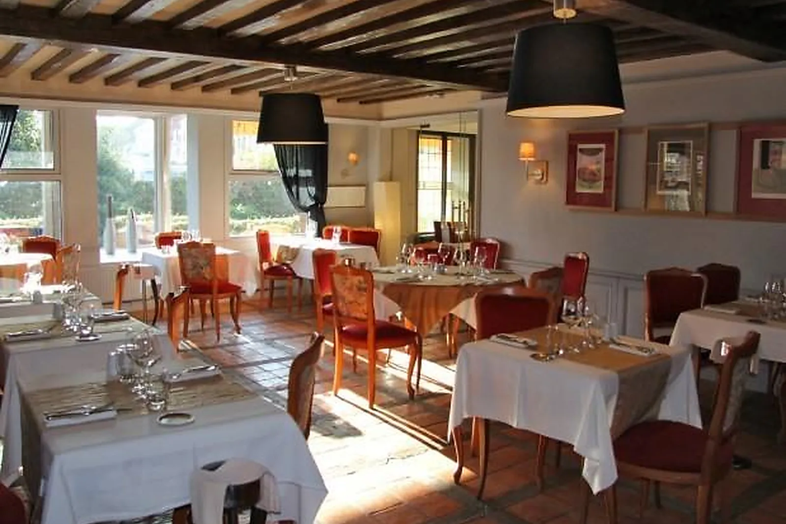 Lieux événementiels, HÔTEL RESTAURANT LE COCHON D'OR