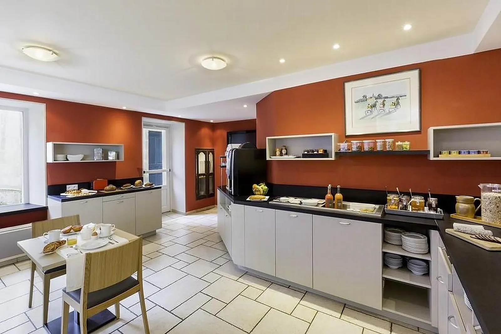 Lieux événementiels, HOTEL RESTAURANT LE DAUPHIN ET LE SPA DU PRIEURÉ