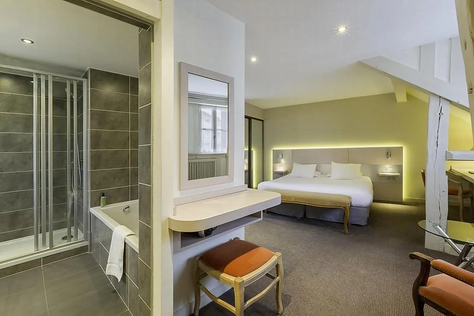 Lieux événementiels, HOTEL RESTAURANT LE DAUPHIN ET LE SPA DU PRIEURÉ