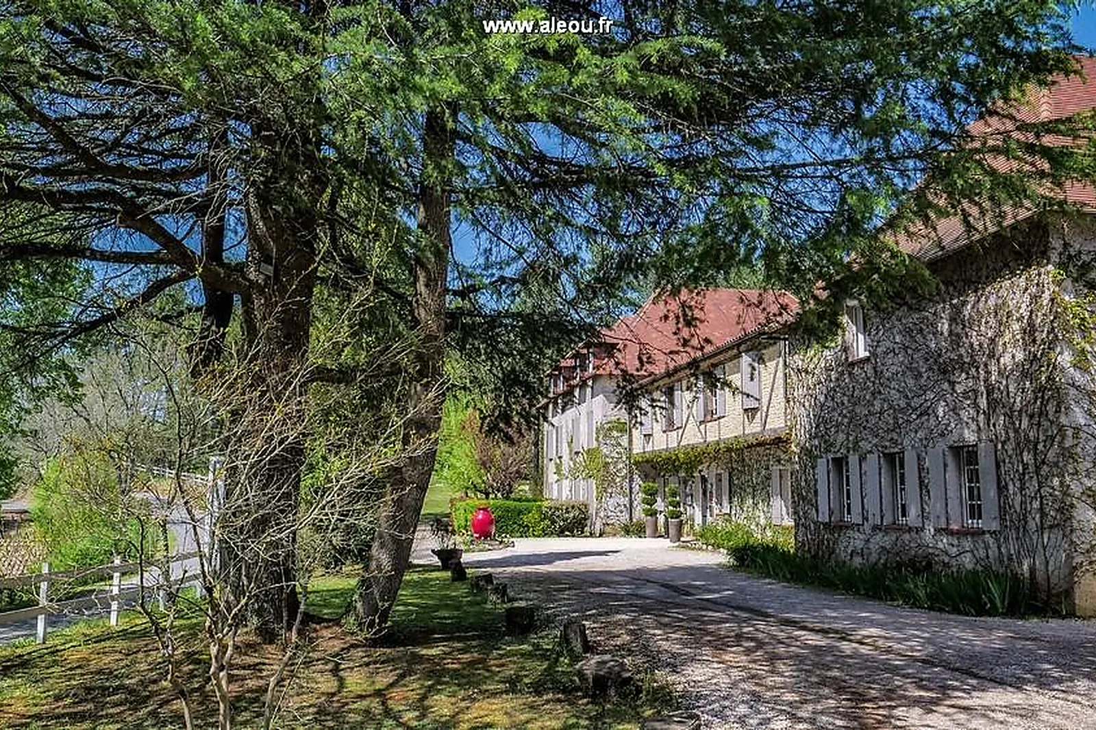 Lieux événementiels, HÔTEL RESTAURANT LE MEYSSET