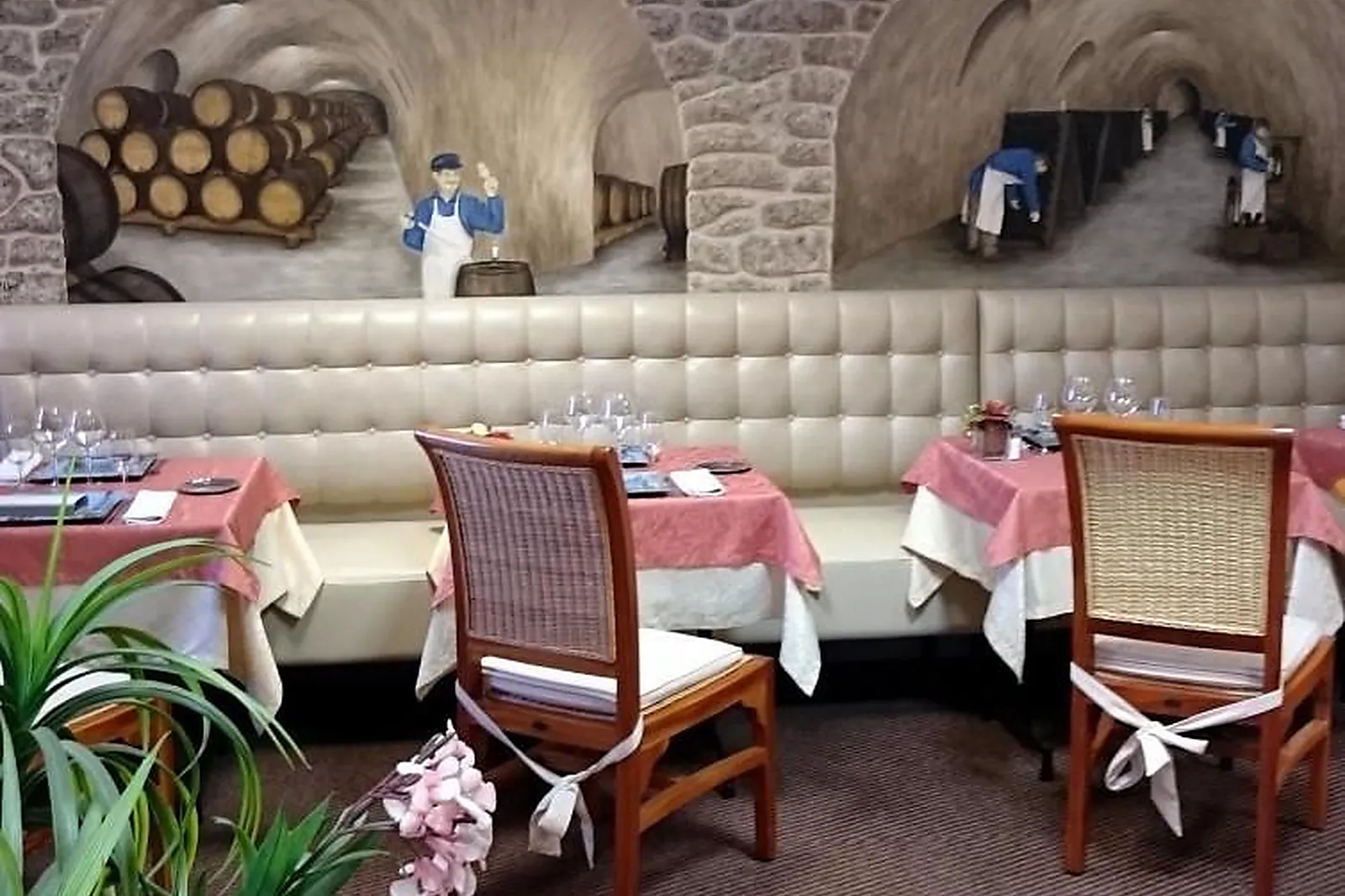 Lieux événementiels, HOTEL RESTAURANT LE THIBAULT IV