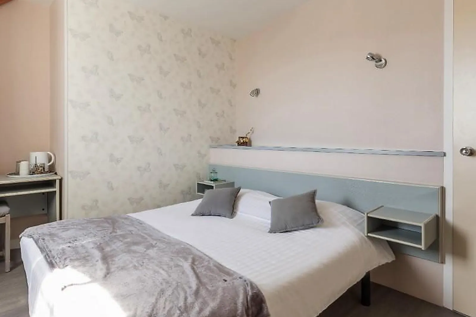 Lieux événementiels, HÔTEL RESTAURANT LE VÉDAQUAIS