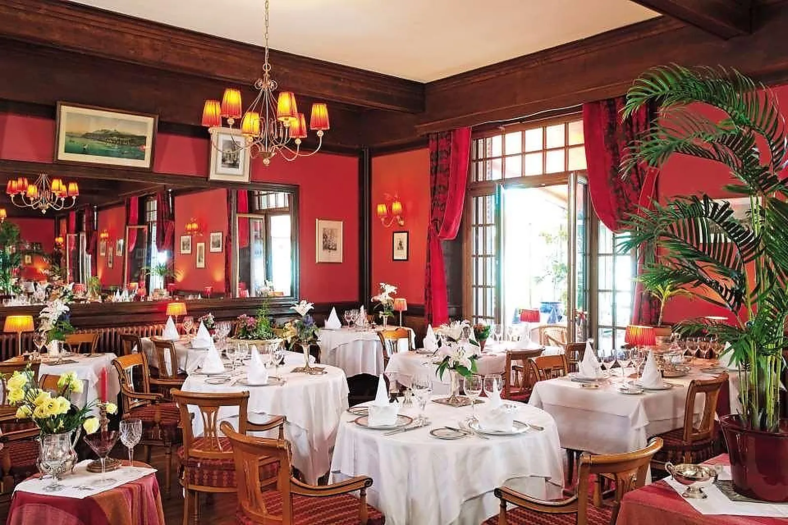 Lieux événementiels, HÔTEL RESTAURANT LES CYGNES