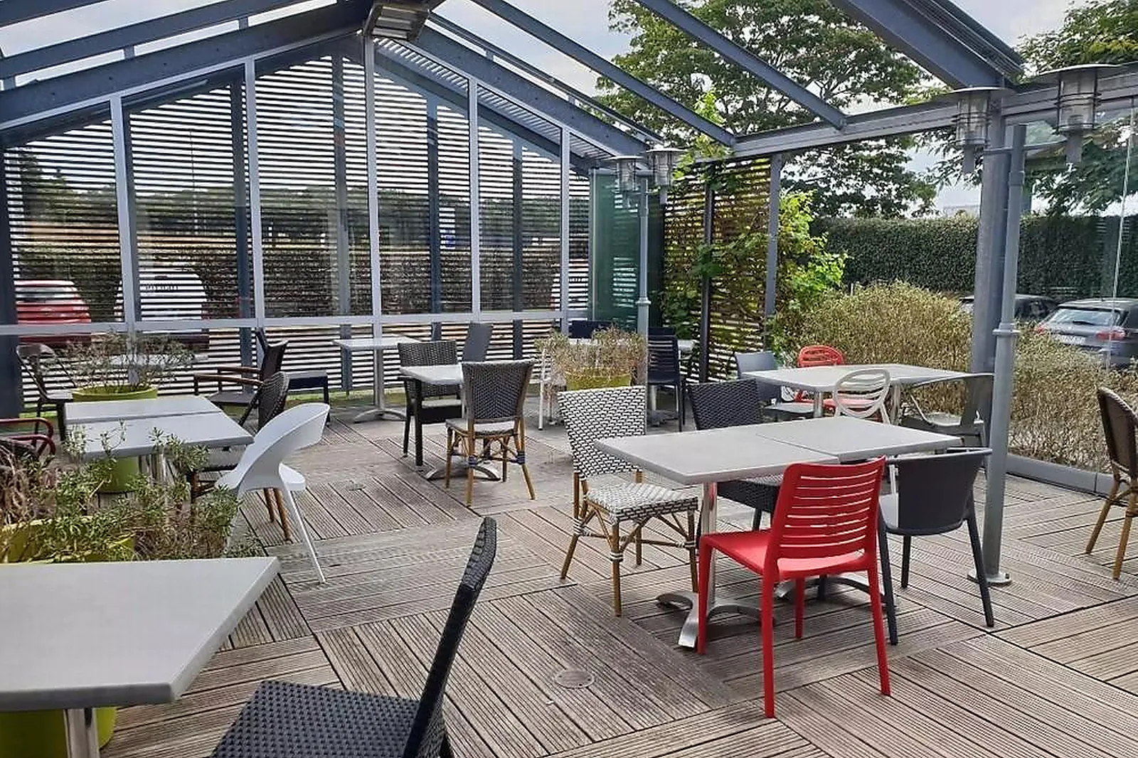 Lieux événementiels, HÔTEL RESTAURANT LES GENÊTS