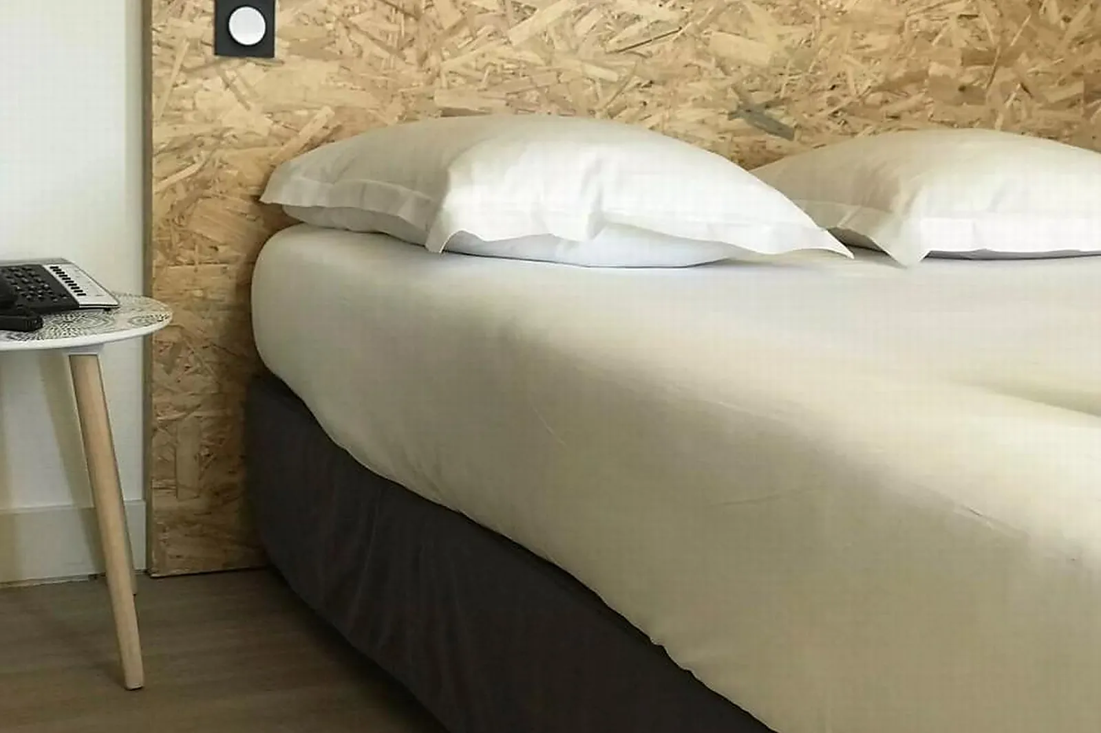 Lieux événementiels, HÔTEL RESTAURANT LES GENÊTS