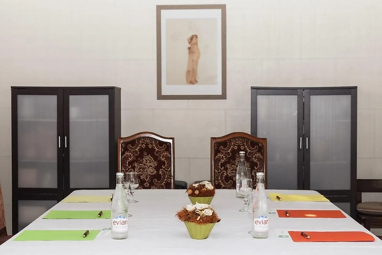 Lieux événementiels, HÔTEL RESTAURANT LES MAGNANARELLES