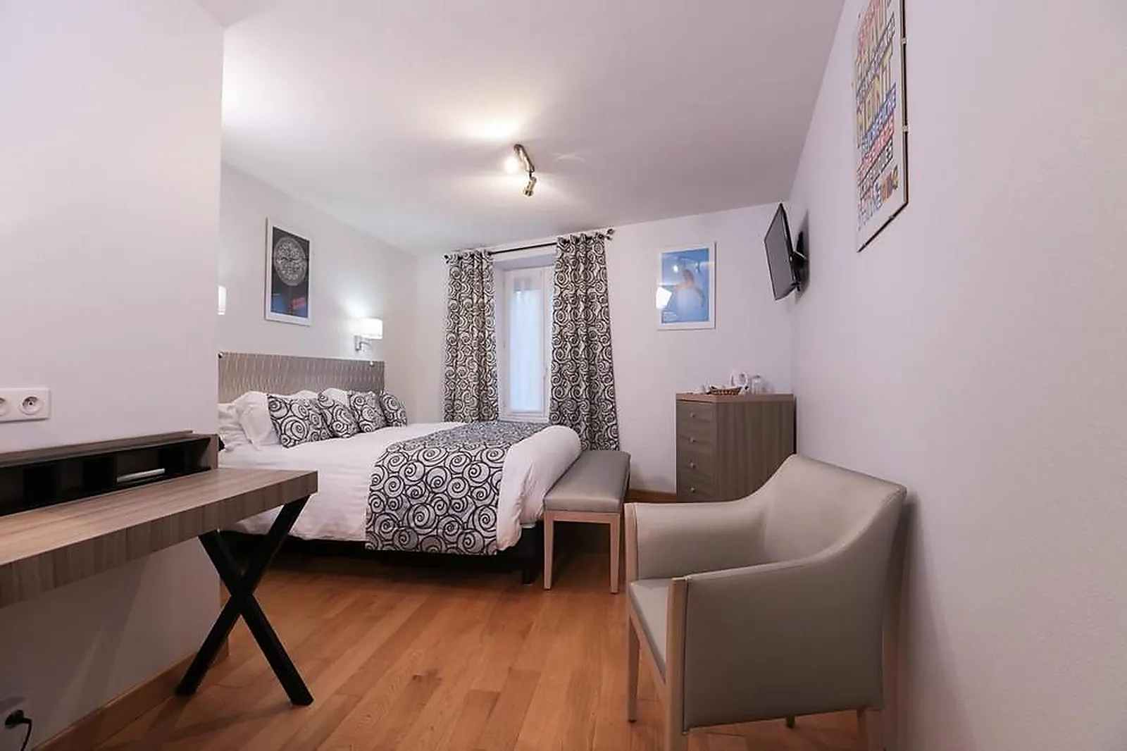 Lieux événementiels, HÔTEL RESTAURANT LES REMPARTS