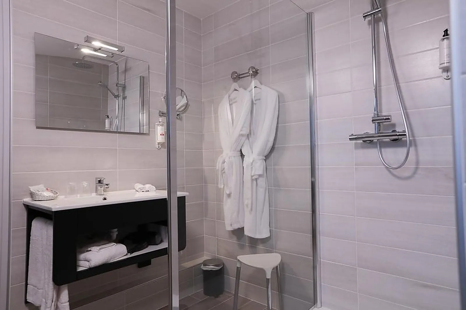 Lieux événementiels, HÔTEL RESTAURANT LES REMPARTS