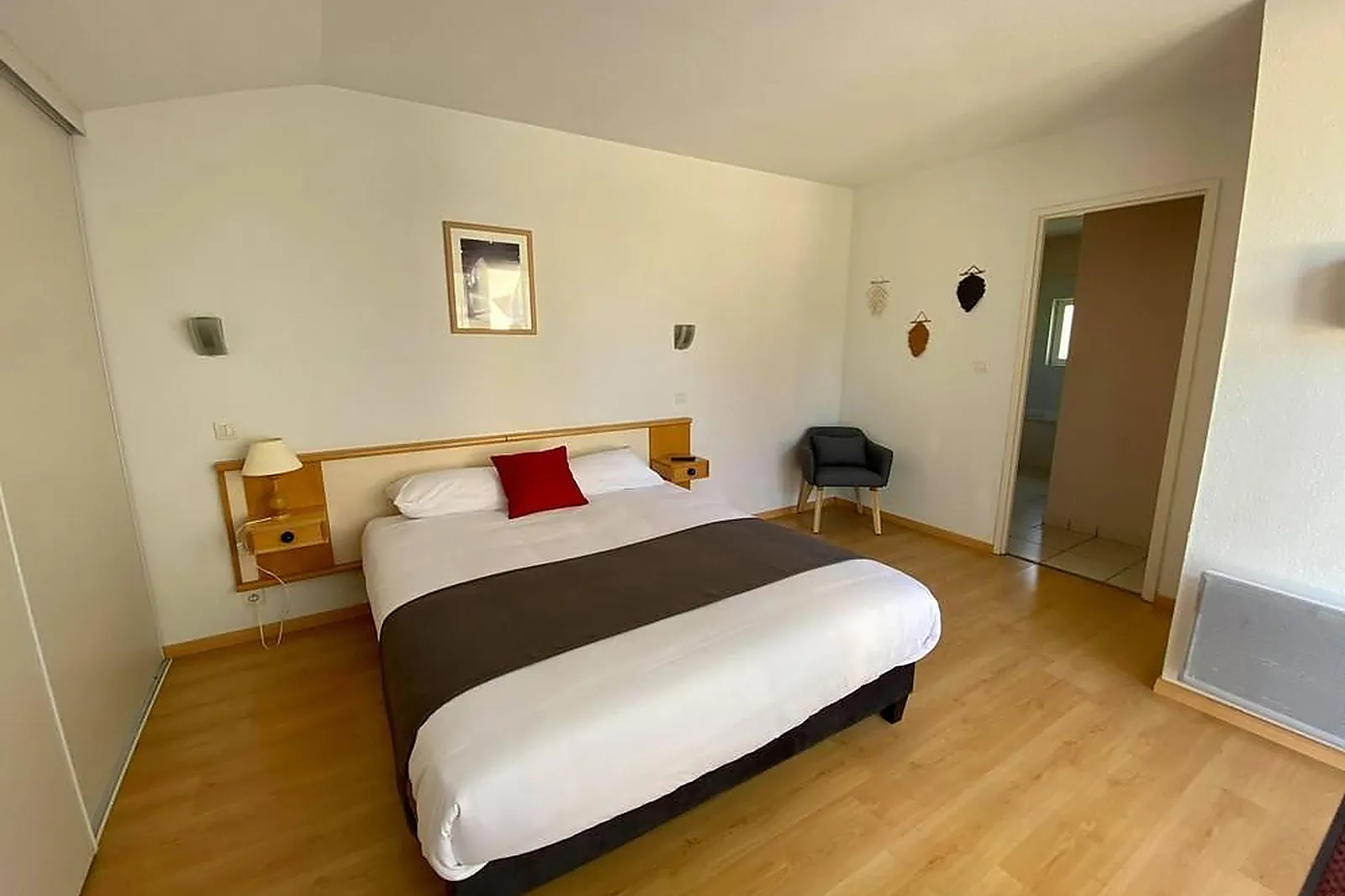 Lieux événementiels, HÔTEL RESTAURANT MONFORM