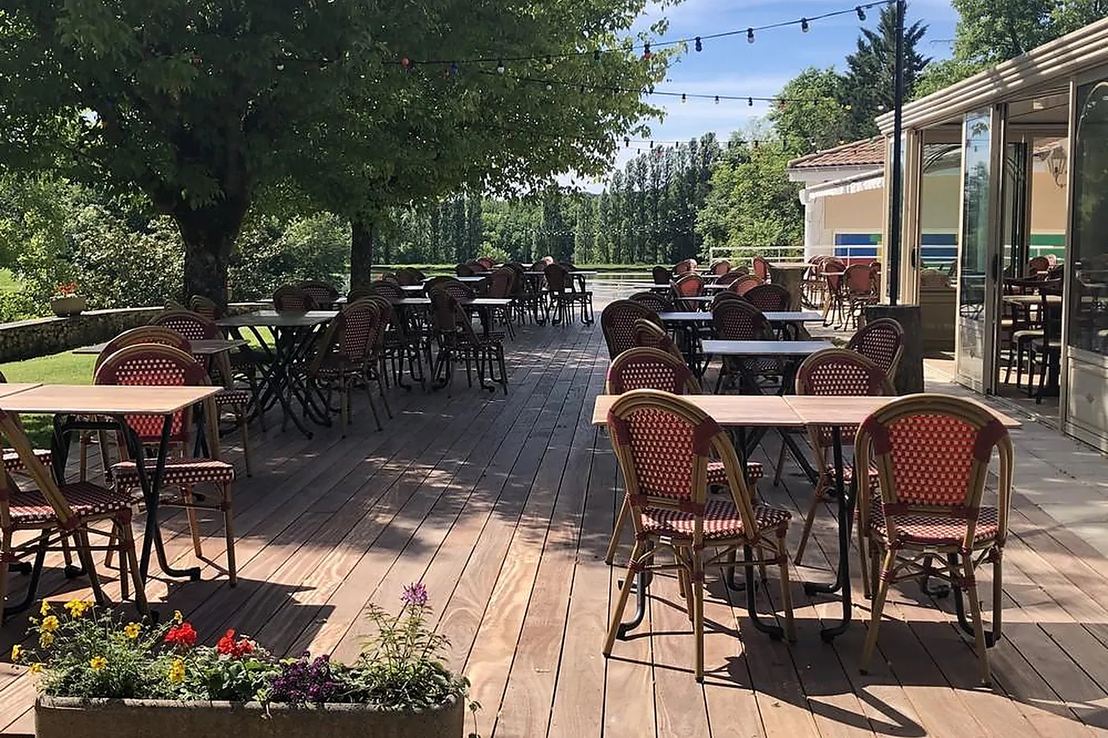 Lieux événementiels, HÔTEL RESTAURANT MONFORM