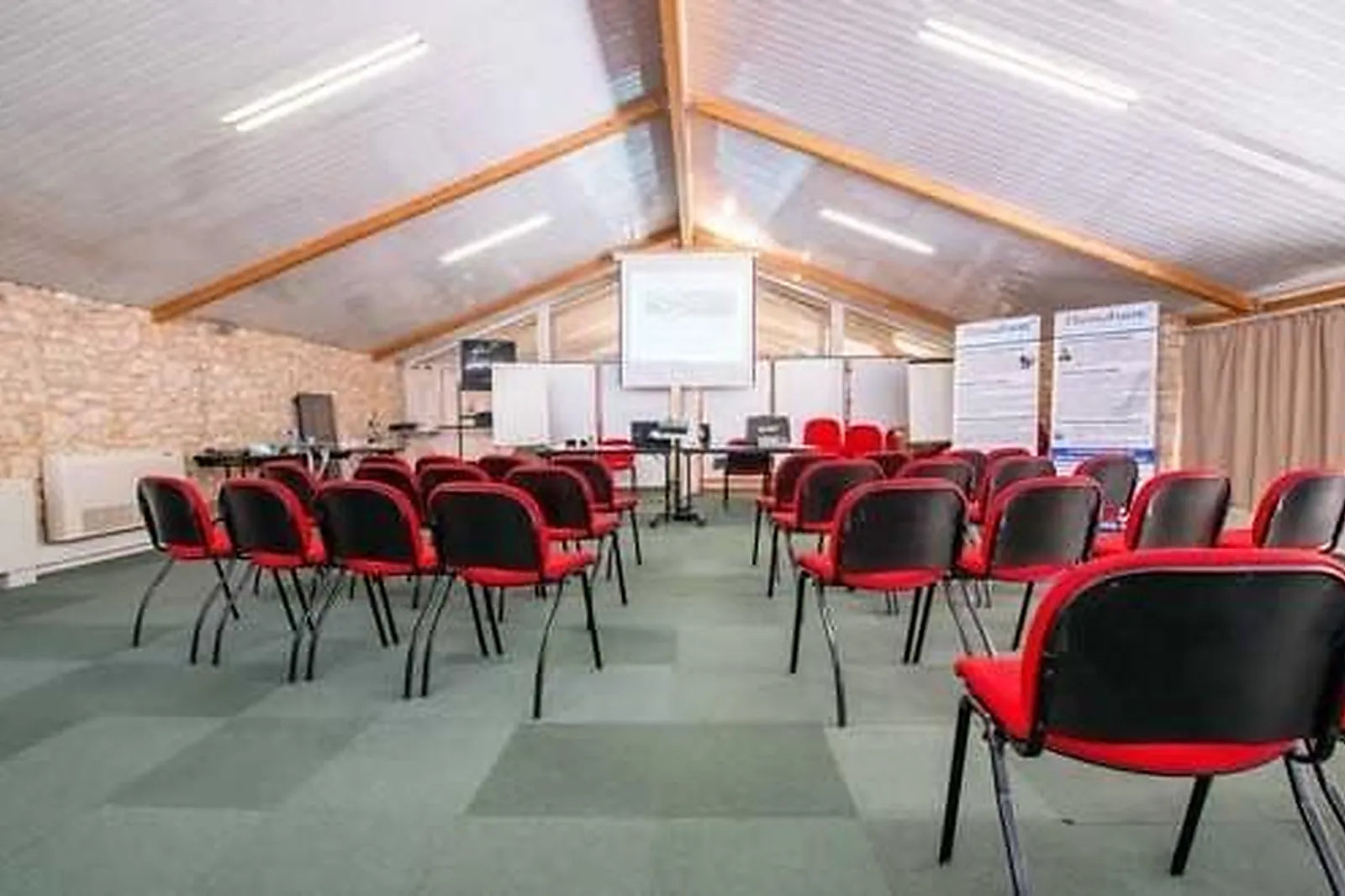 Lieux événementiels, HÔTEL RESTAURANT MONFORM