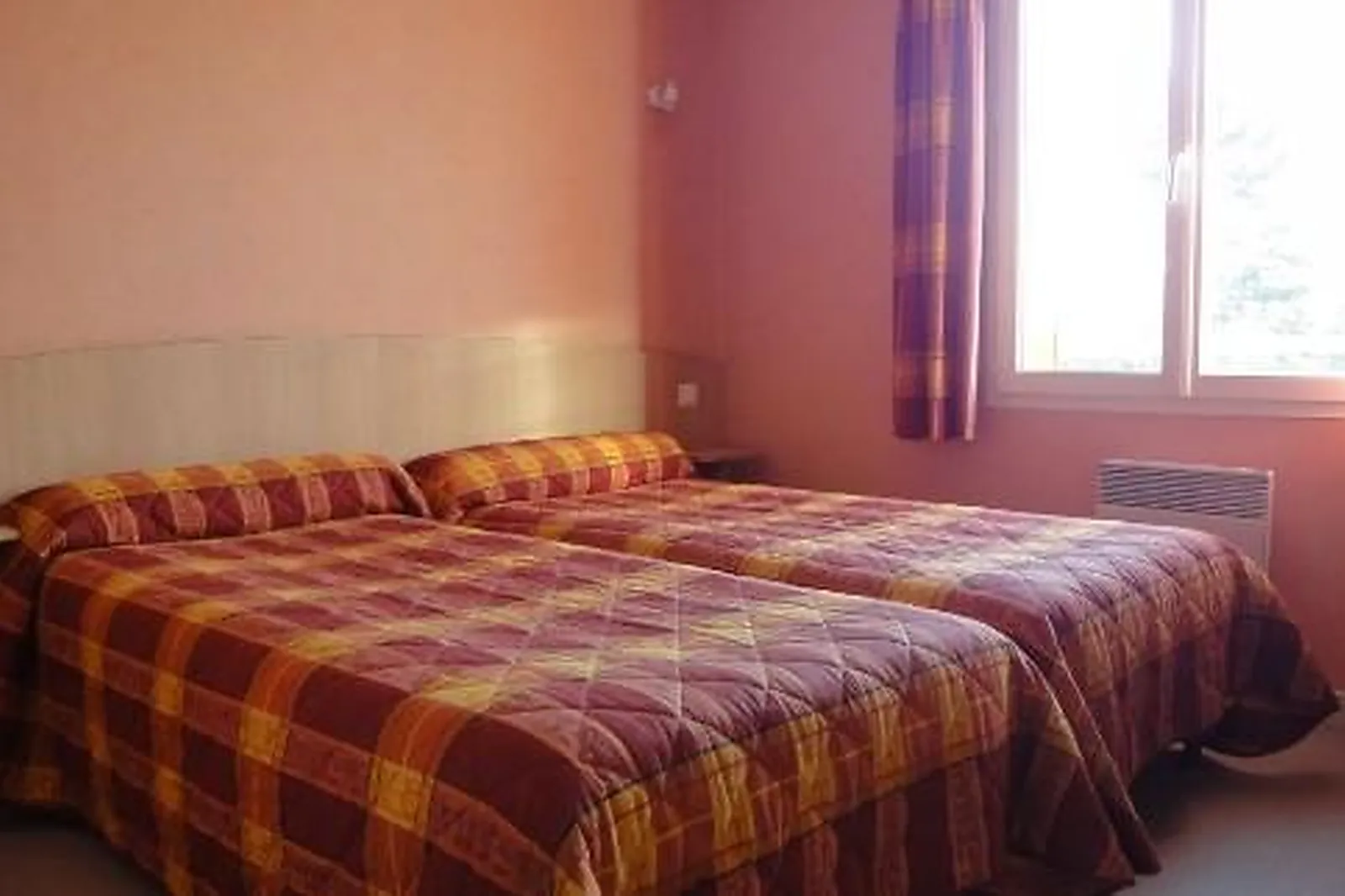 Lieux événementiels, HÔTEL RESTAURANT RÉGINA