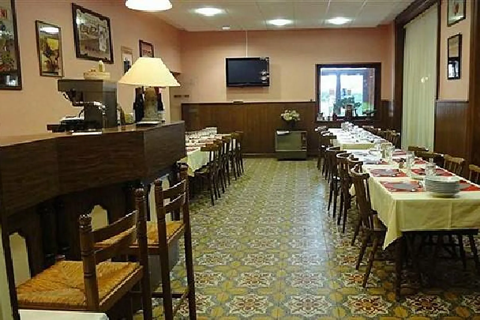 Lieux événementiels, HÔTEL RESTAURANT RÉGINA
