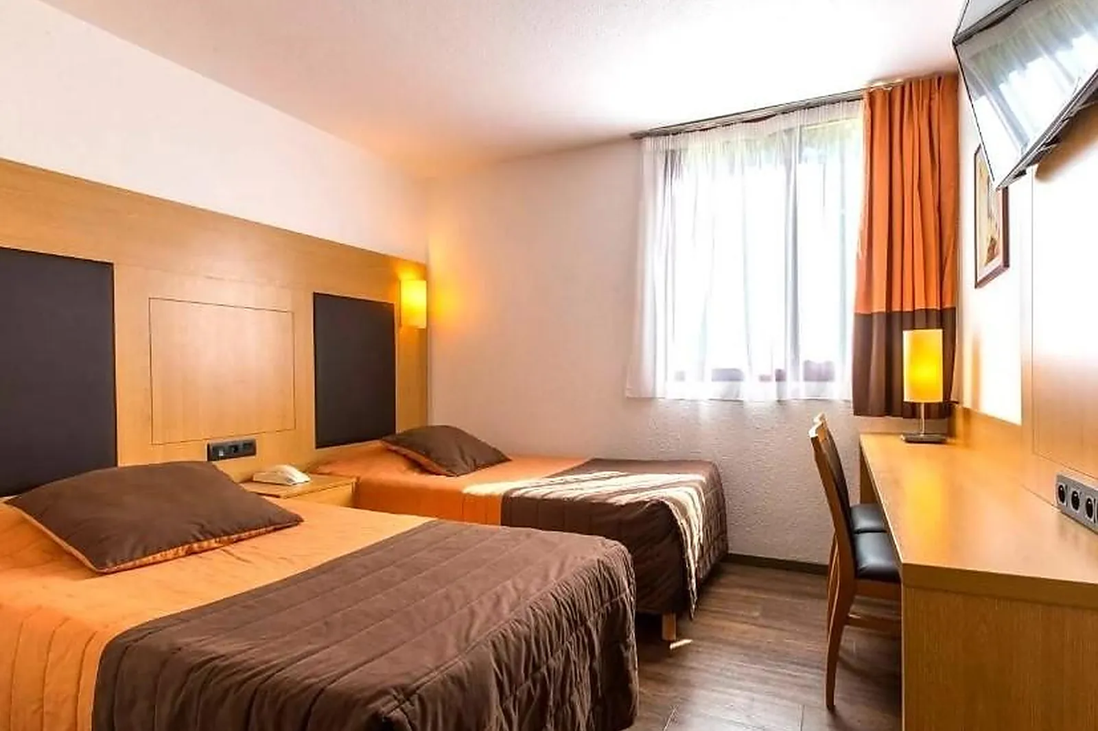 Lieux événementiels, HÔTEL RESTAURANT SOLENCA