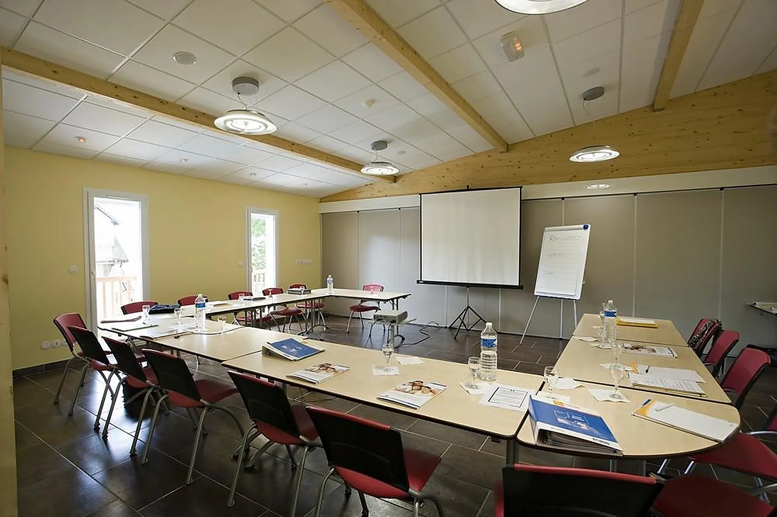 Lieux événementiels, HÔTEL RESTAURANT SPA PARANTHÈSE