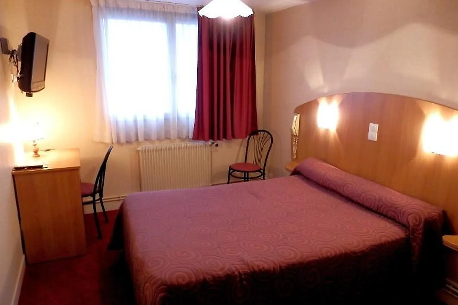 Lieux événementiels, HÔTEL RESTAURANT AU SOFHÔTEL