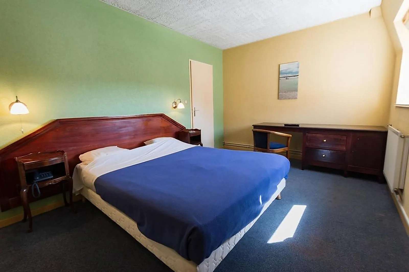 Lieux événementiels, HÔTEL RESTAURANT DE CHAMPAGNE