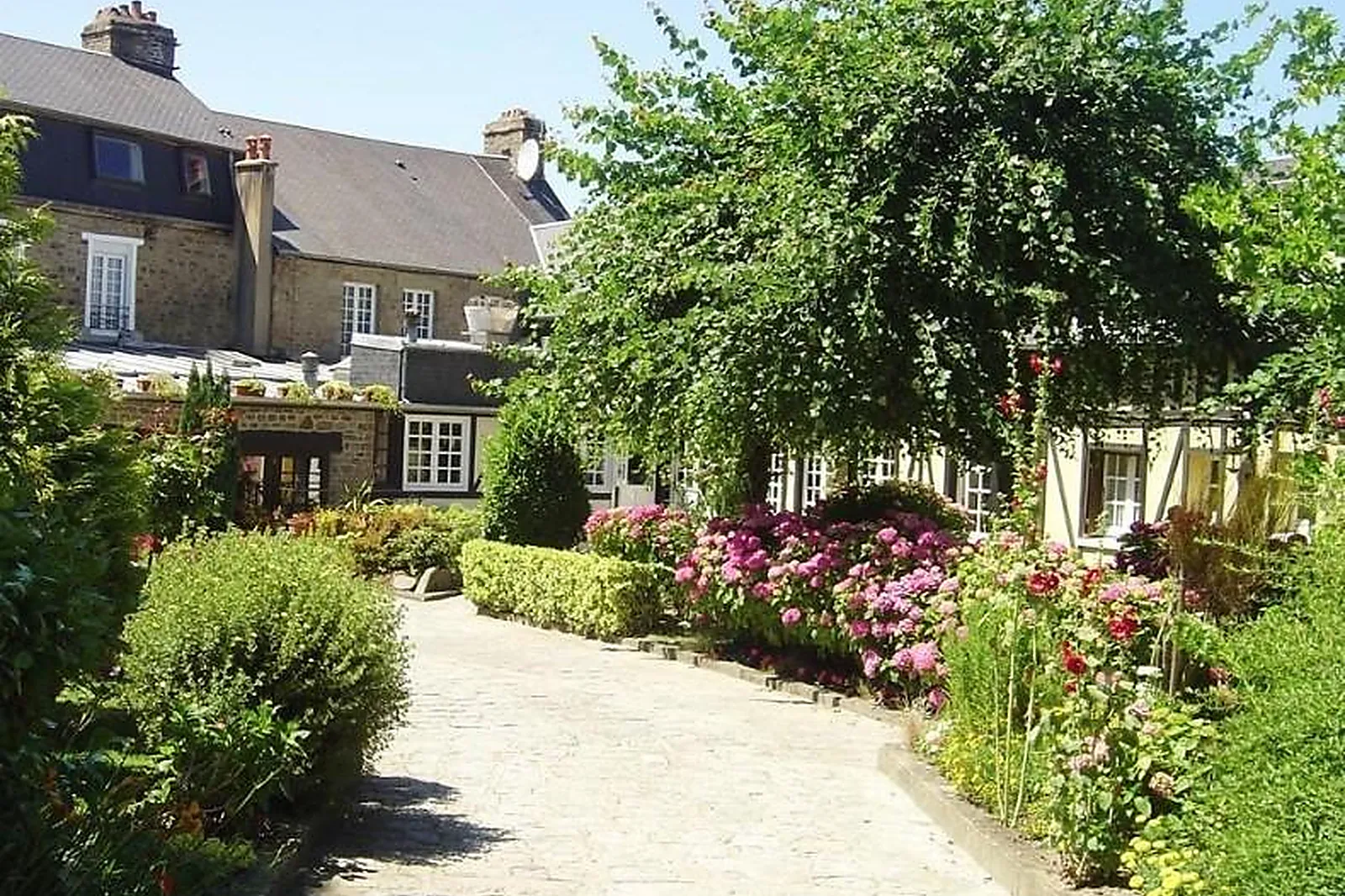 Lieux événementiels, HÔTEL RESTAURANT DE LA CROIX D'OR